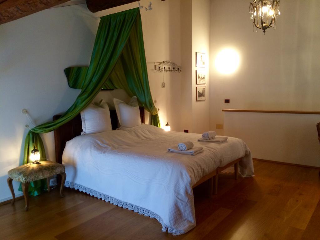 Bed And Breakfast Villa Franca Villafranca di Verona Eksteriør billede