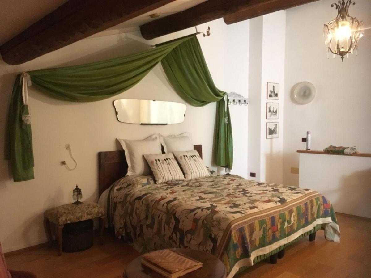Bed And Breakfast Villa Franca Villafranca di Verona Eksteriør billede